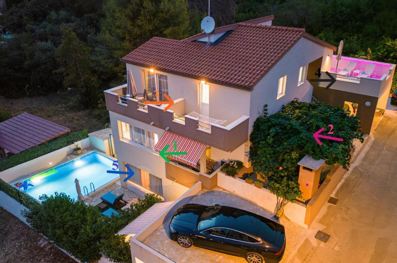 Bruno'S Poolside Apartments - Near Beach Τρογκίρ Εξωτερικό φωτογραφία